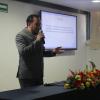 El doctor Juan Luis Hernández impartió la conferencia sobre ergonomía